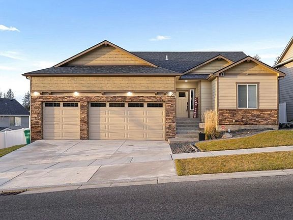 4th image of 2720 S Seabiscuit Dr