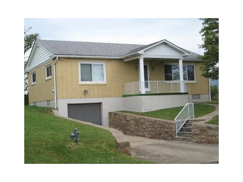 136 Duall Dr photo 1