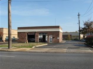 689 S Green Rd, Cleveland, OH 44121