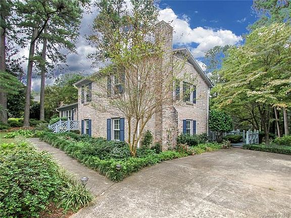 2nd image of 2075 Poinsett Dr