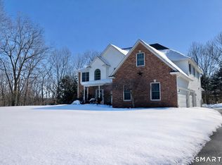 45 N Gate Rd, Woodbury, CT 06798