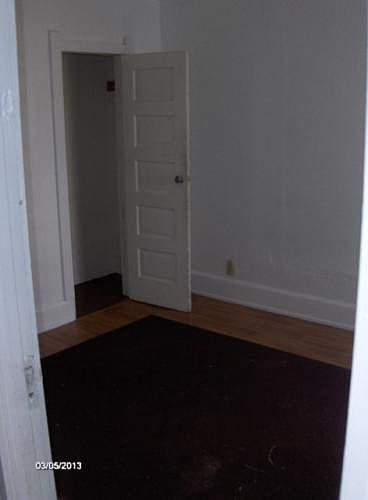 2nd image of 1041 Oakwood Ave