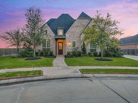 2nd image of 27807 Eastonwood Ct