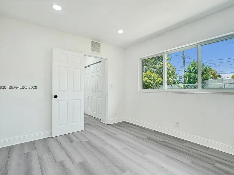 2343 NW 28th St #1 — Photo 5