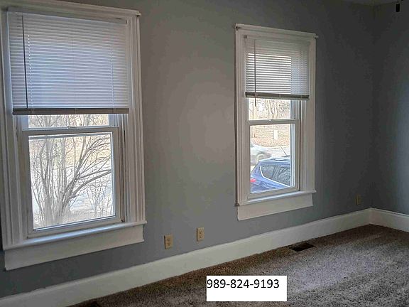 2nd image of 148 1/2 Mill St