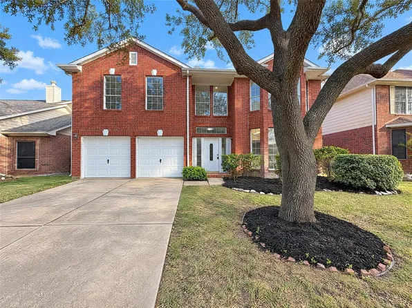 12522 Meadowglen Dr, Meadows Place, TX 77477