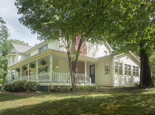 2293 Etzler Rd, Troutville, VA 24175