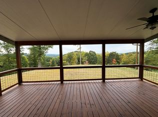 1693 Beauty Mountain Rd, Edmond, WV 25837