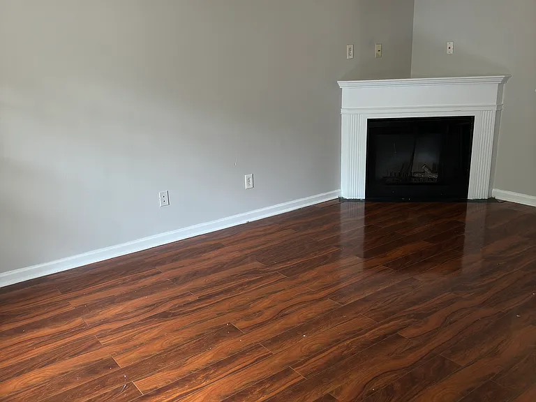 116 Lossie Ln — Photo 2