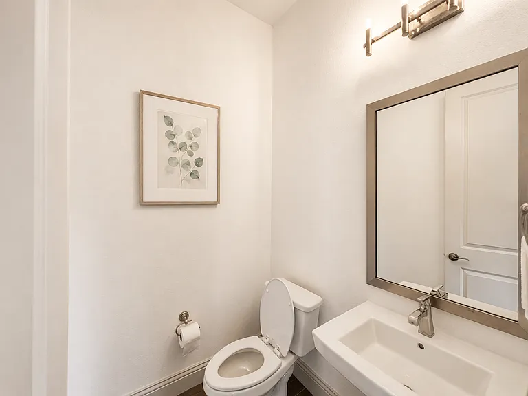 2042 Farmhouse Way — Photo 15