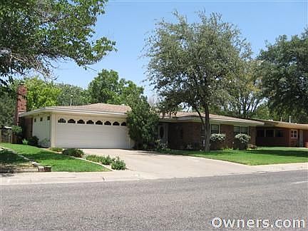 2nd image of 2807 Redwood Dr