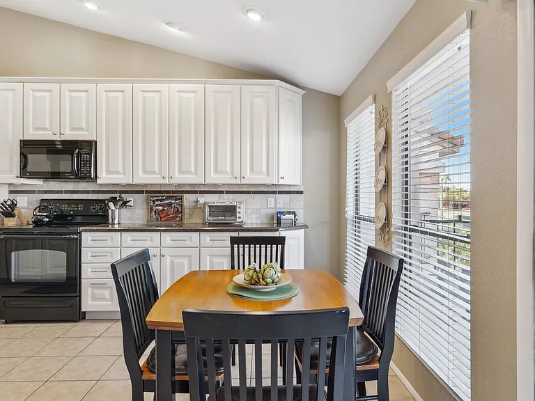 9707 E Mountain View Rd #2436 — Photo 3
