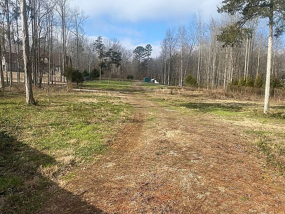 2nd image of 494 Beth Rd