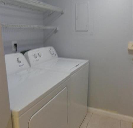 5th image of 3560 Pine Needle Dr APT D-1