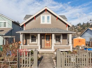 8933 NE Thompson St, Portland, OR 97220