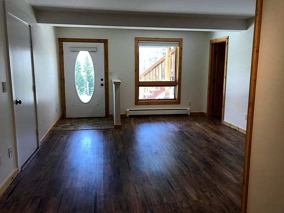 4th image of 622 Fairview Blvd #1
