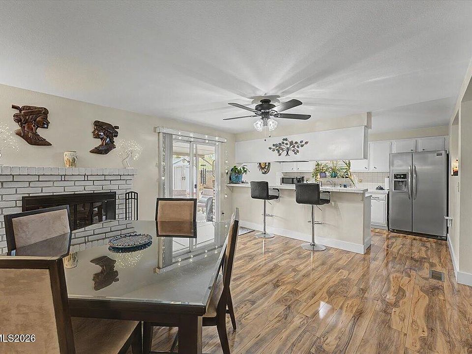 1st image of 1404 E Robinson St