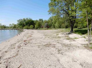 3575 Nicolet Dr #1, Green Bay, WI 54311