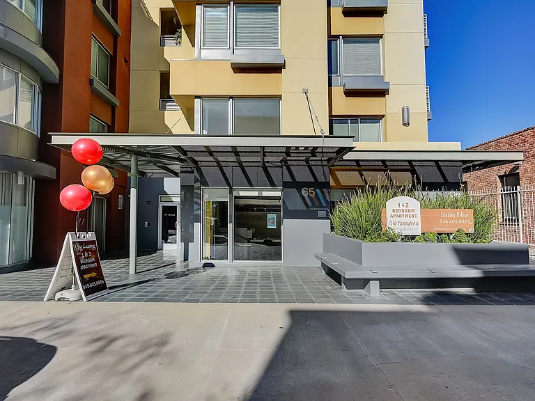 Old Pasadena Collection Apartments — Photo 32