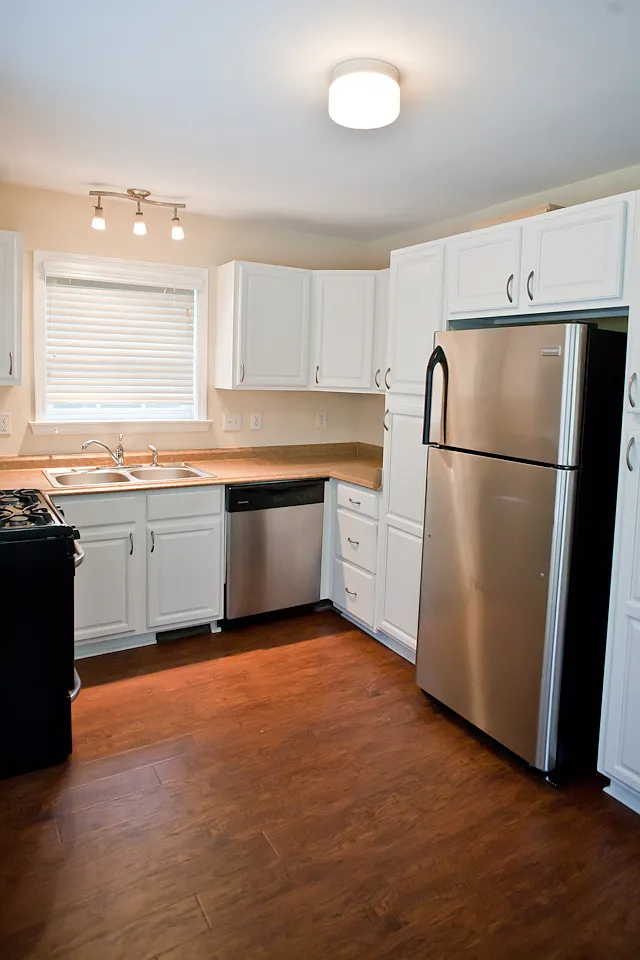 1 bedroom unit walkable to downtown Carrboro- All utilities and internet included in rent! — Photo 3