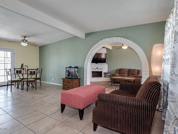 5th image of 226 W Barrus Pl