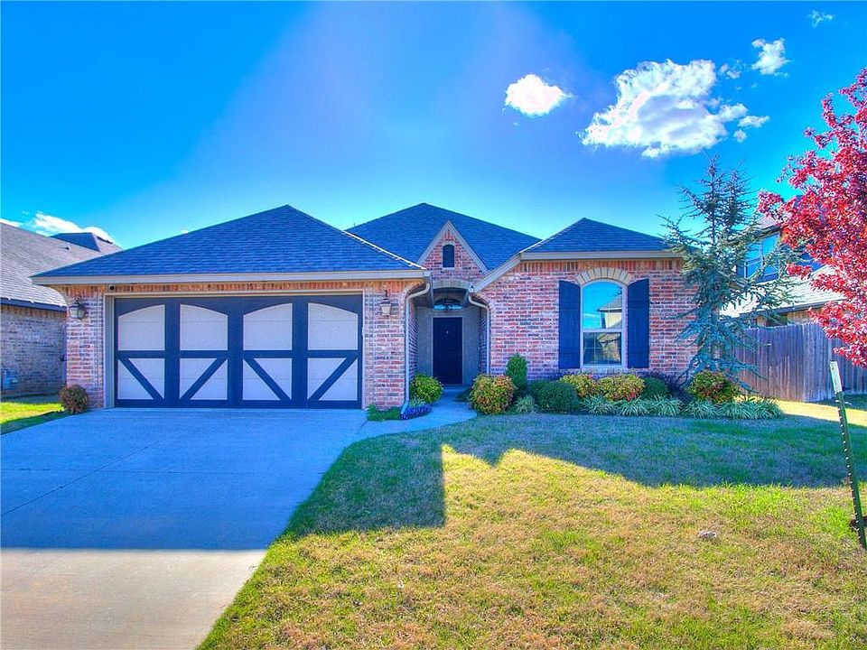 1st image of 17205 Avila Ln