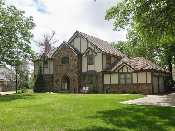 1302 Bitner Dr, Pittsburg, KS 66762