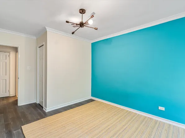 275 Webster Avenue image 11 of 15