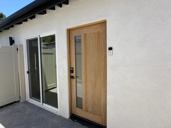 11481 W Erwin St, North Hollywood, CA 91606
