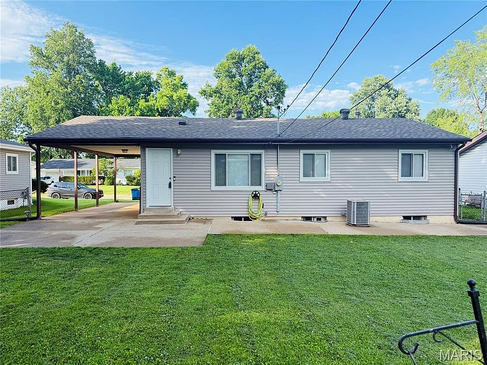 2nd image of 808 Lightwood Dr