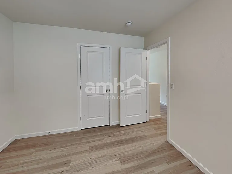 1315 W 15th Ave — Photo 24