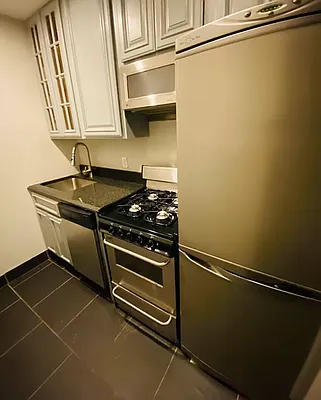 Rented by REAL New York | media 11