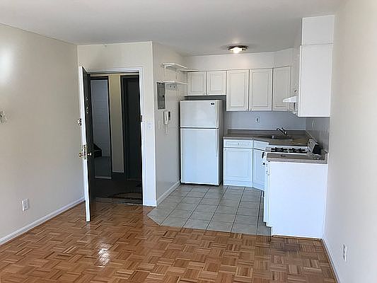 4th image of 26-39 30th St #3A