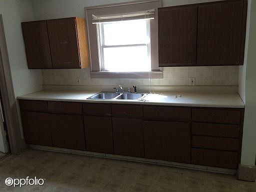4th image of 160 E Lucius Ave