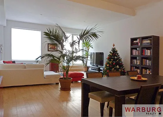 Rented by Warburg | media 1