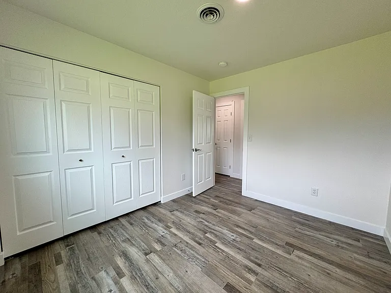 2340 Fairview Ave — Photo 8