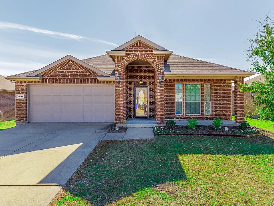 2805 Marsha Ln