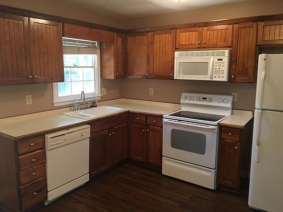 5th image of 3479 Whisperwood Ct NW