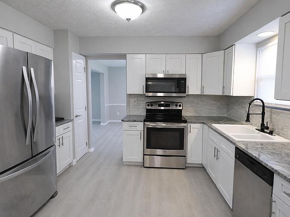 4th image of 2114 Baldwin Rd