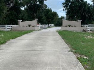 5545 N Us Highway 17, De Leon Springs, FL 32130