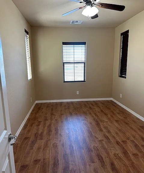 147 E Carob Dr — Photo 8