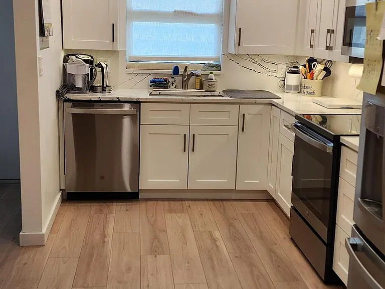 299 N Riverside Dr #604 — Photo 4
