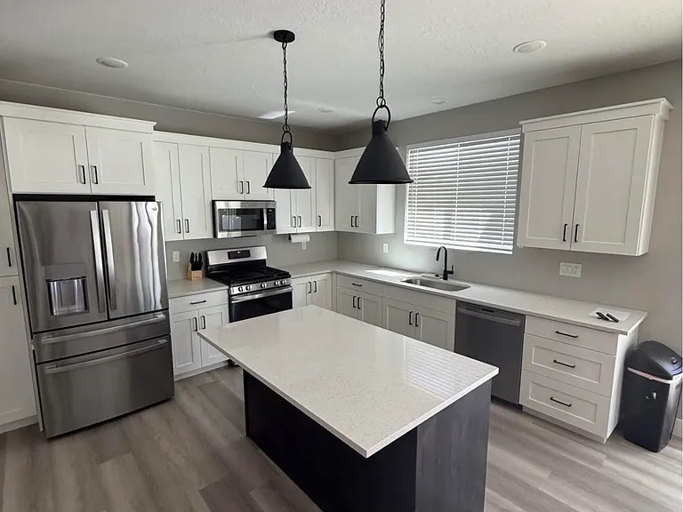 N 3175 W — Photo 3