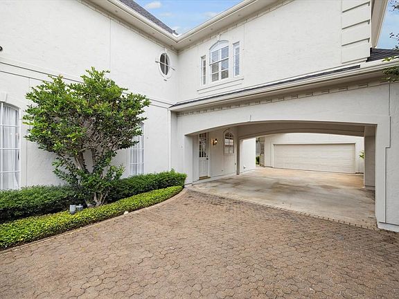 3rd image of 5075 Fieldwood Dr