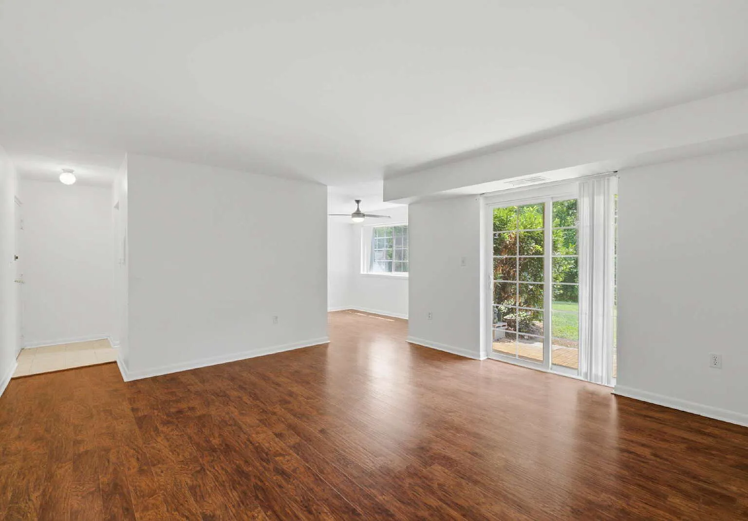 1 bed, 1.0 bath, 697 sqft, $1,650 — Photo 3