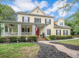 1062 Windsong Bay Ln, Tega Cay, SC 29708