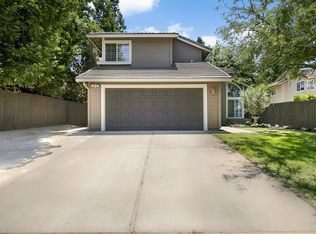 730 Cobble Hill Way, Galt, CA 95632