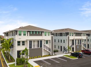 8878 Lake Worth Rd #212, Lake Worth, FL 33467