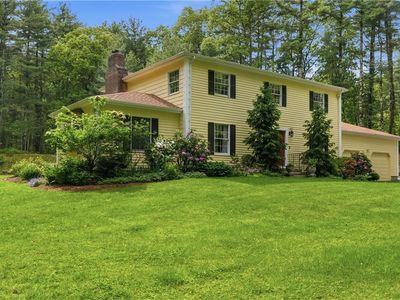 40 White Pine Dr, Glocester, RI, 02814