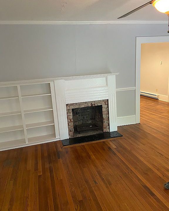 1st image of 905 Carolina Ave #1